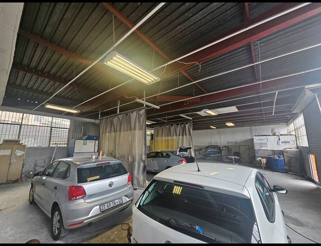 600M² WAREHOUSE FOR SALE IN ACTIVIA PARK
